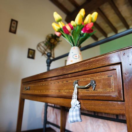 Agriturismo Biagiotti อับบาเดียซานซัลวาตอเร ภายนอก รูปภาพ
