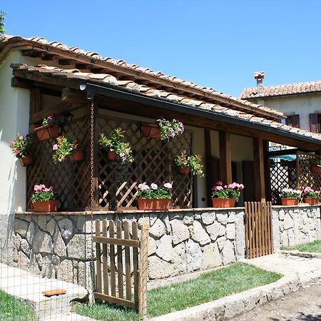 Agriturismo Biagiotti อับบาเดียซานซัลวาตอเร ภายนอก รูปภาพ