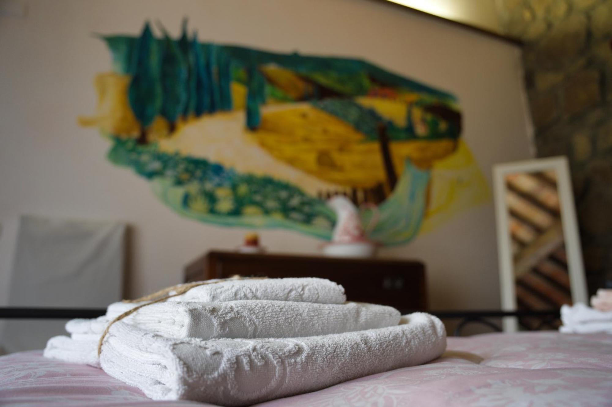 Agriturismo Biagiotti อับบาเดียซานซัลวาตอเร ภายนอก รูปภาพ