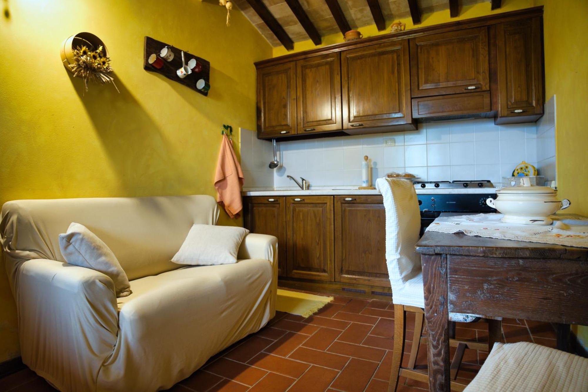 Agriturismo Biagiotti อับบาเดียซานซัลวาตอเร ภายนอก รูปภาพ