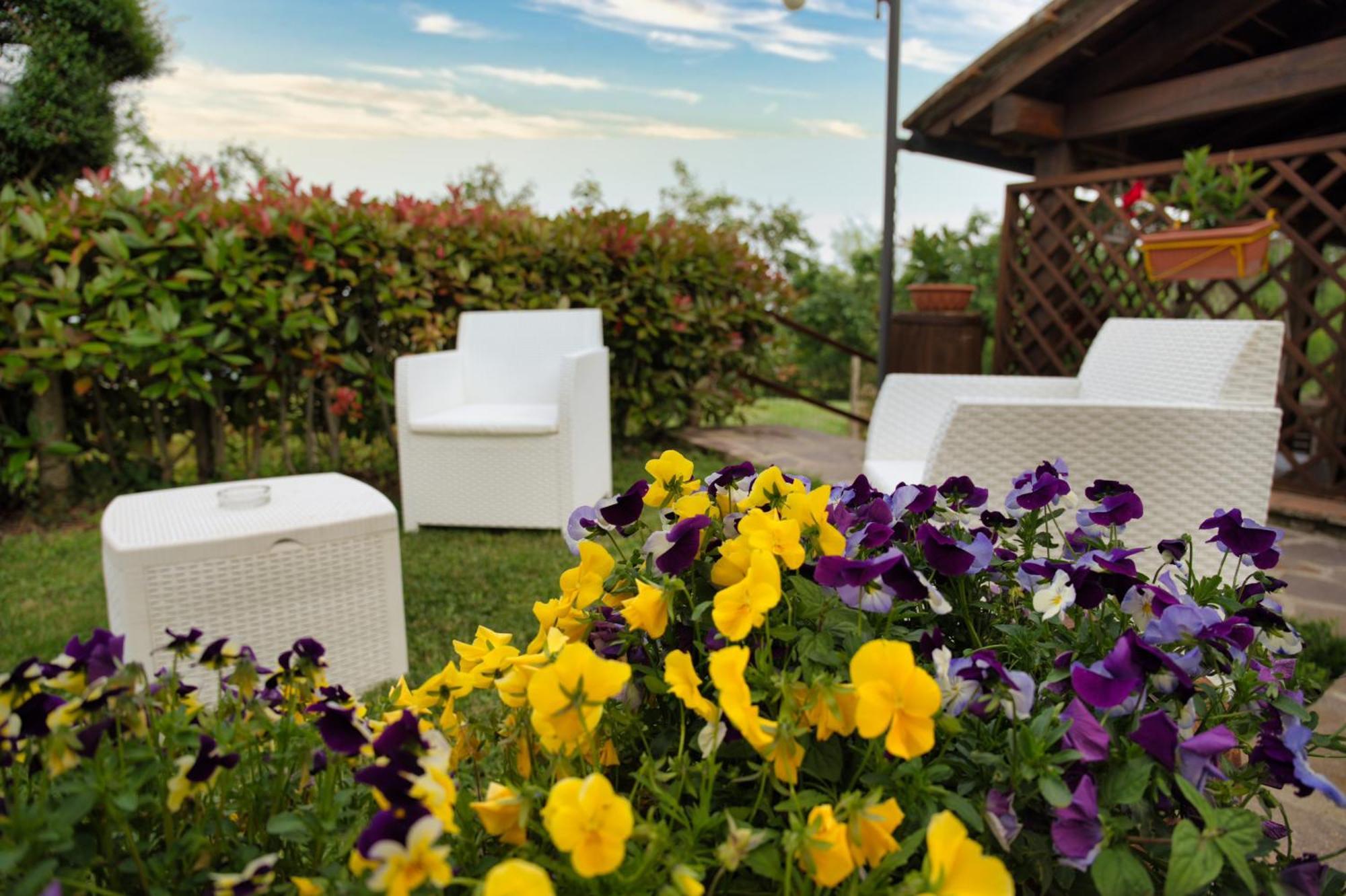 Agriturismo Biagiotti อับบาเดียซานซัลวาตอเร ภายนอก รูปภาพ