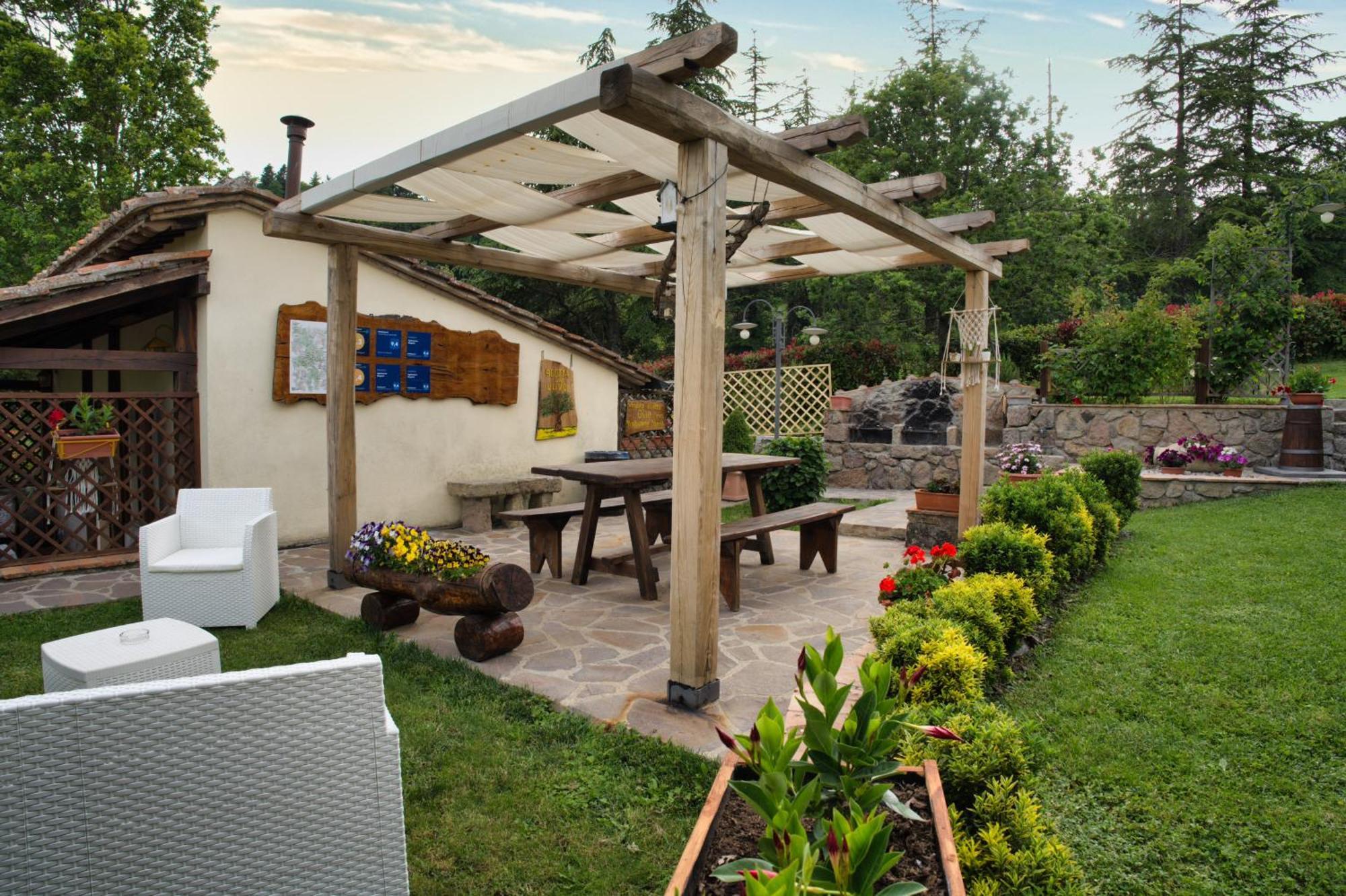 Agriturismo Biagiotti อับบาเดียซานซัลวาตอเร ภายนอก รูปภาพ